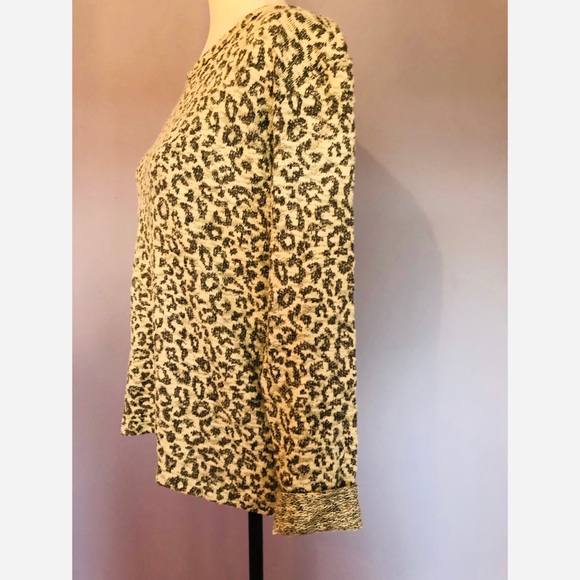 Jane and Delaney NWT metallic animal print sweater - Picture 4 of 5
